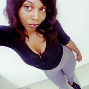 Meet your Posher, Kira